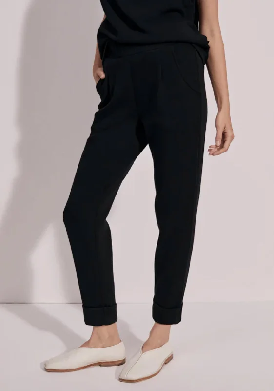 The Rolled Cuff 25" Pant In Black